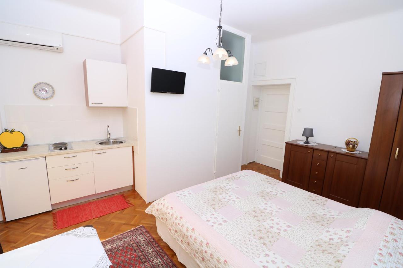 Studio Apartments Cavrak With Terrace Baška Exteriér fotografie