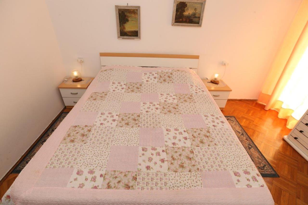 Studio Apartments Cavrak With Terrace Baška Exteriér fotografie