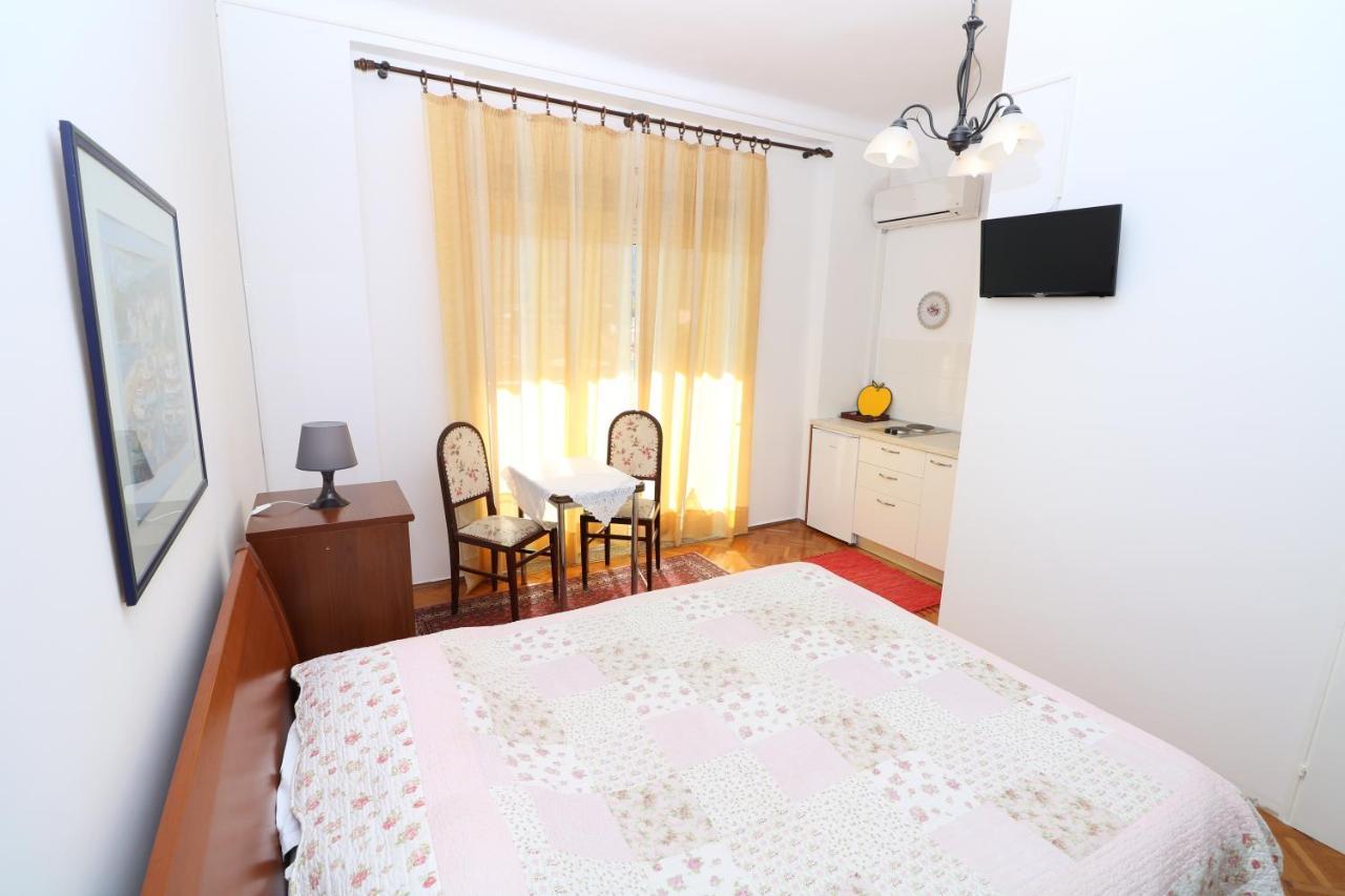 Studio Apartments Cavrak With Terrace Baška Exteriér fotografie