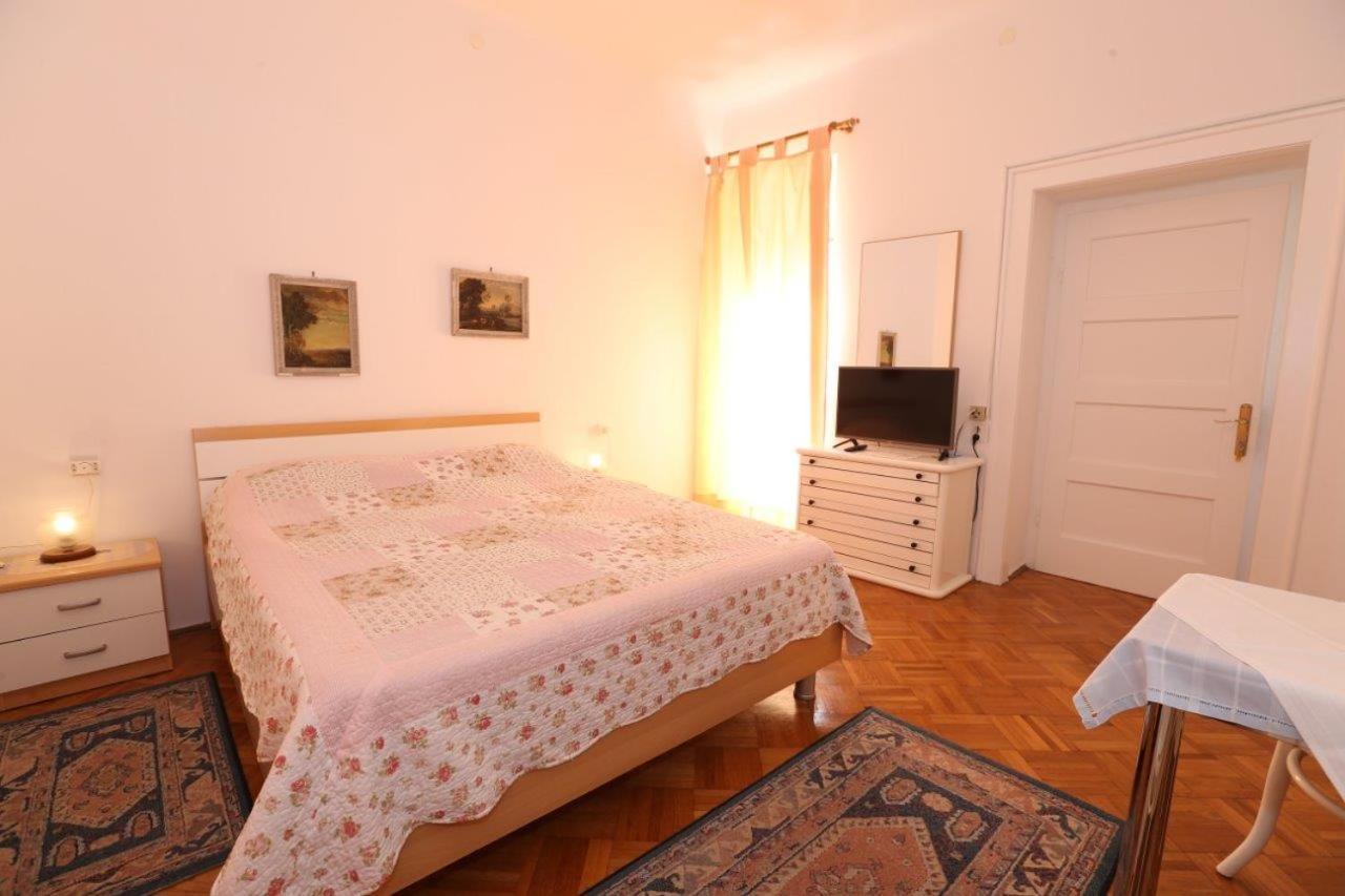 Studio Apartments Cavrak With Terrace Baška Exteriér fotografie