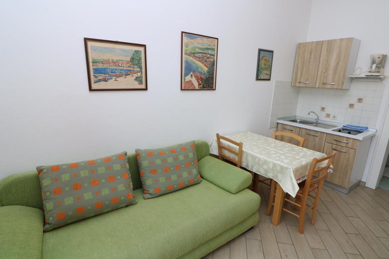Studio Apartments Cavrak With Terrace Baška Exteriér fotografie