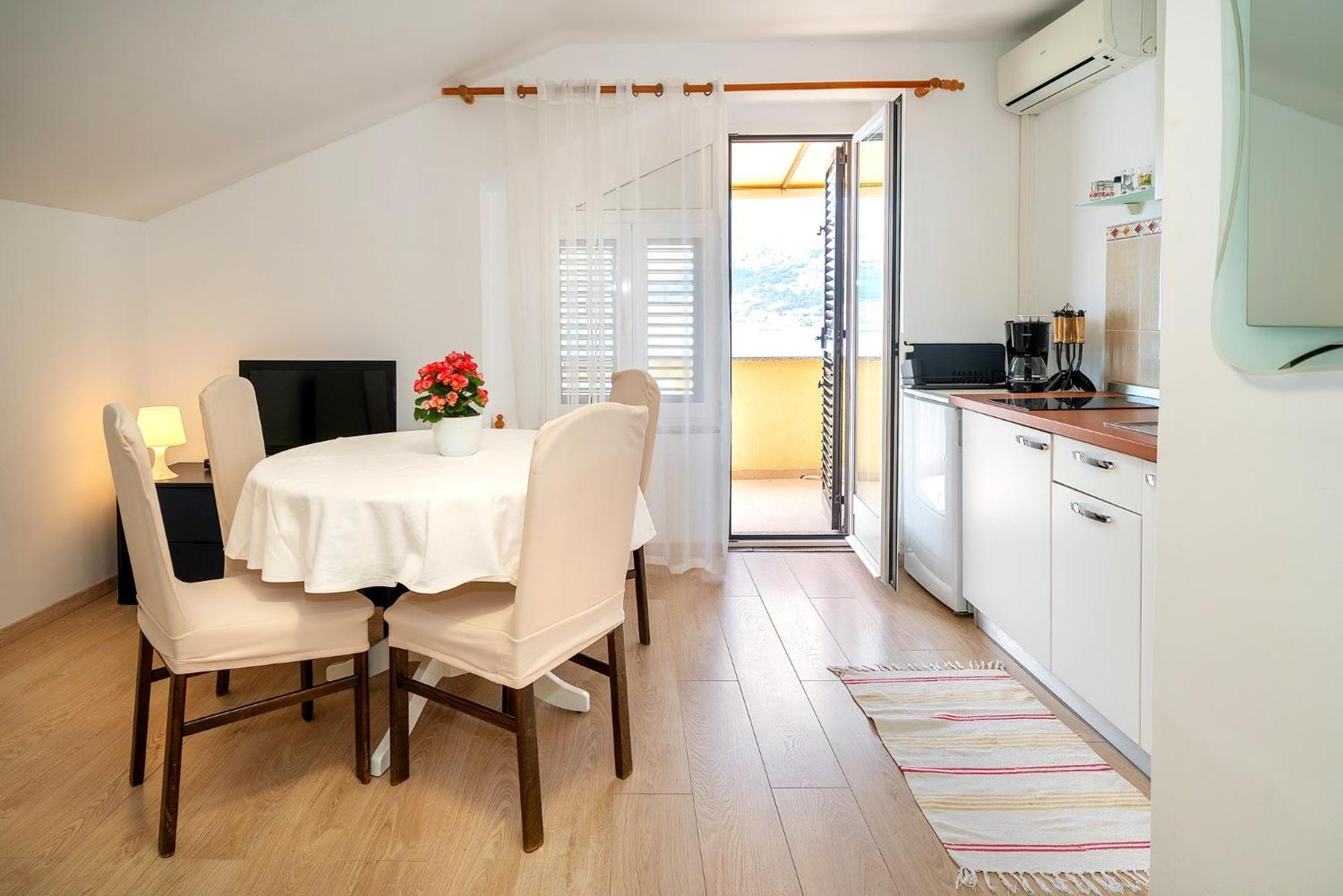 Studio Apartments Cavrak With Terrace Baška Exteriér fotografie